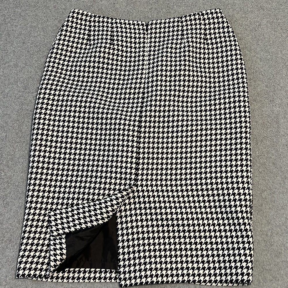 Kasper Women’s Patterned Pencil Skirt - Picture 4 of 4